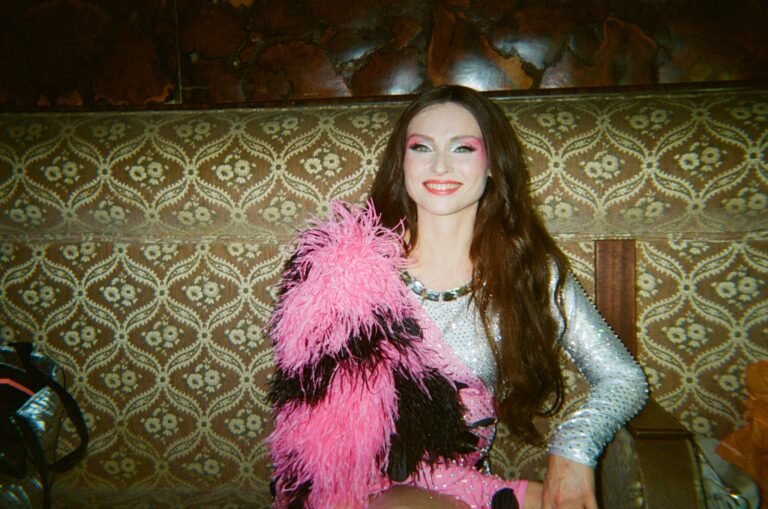 Imagem da cantora Sophie Ellis Bextor