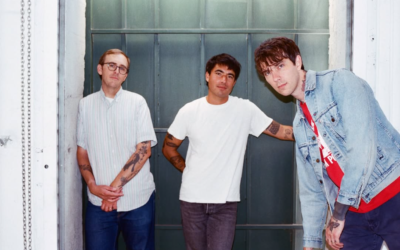 Joyce Manor lança clipe bem-humorado “com os irmãos Gallagher” e anuncia novo álbum