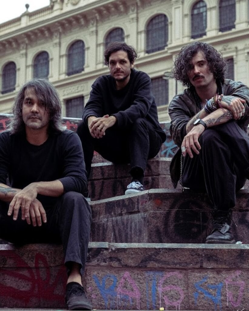 Imagem dos integrantes do Molho Negro